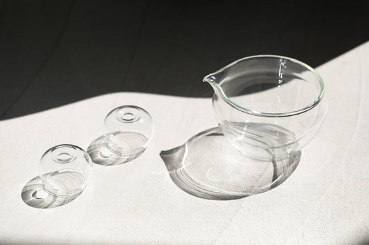 抹茶は、点てる瞬間から美しい。