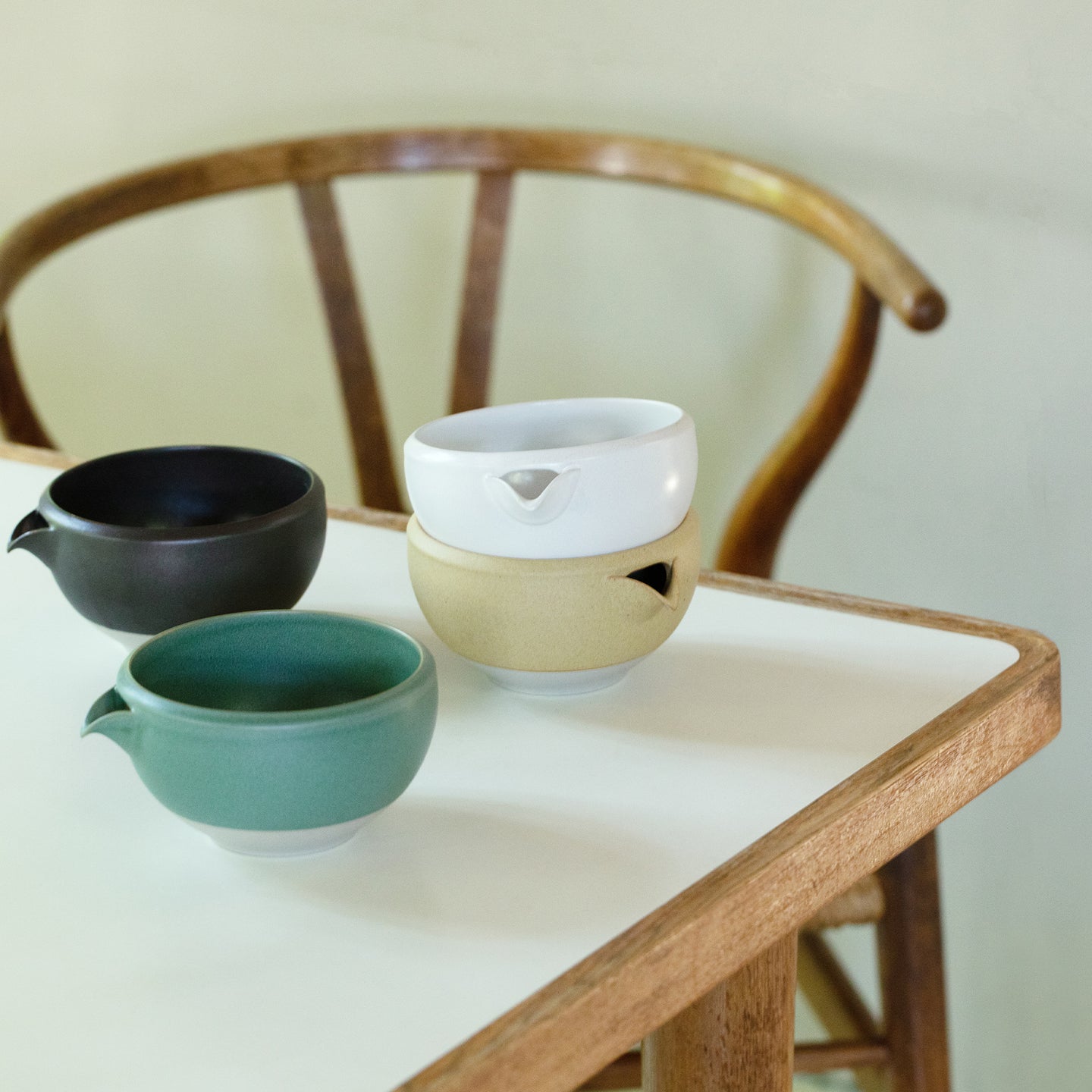 Hand Painted Hoya Carnosa Glass Matcha Bowl With Chasen Holder Matcha Hand Painted Hoya Carnosa Glass Matcha Bowl With Chasen Holder Matcha